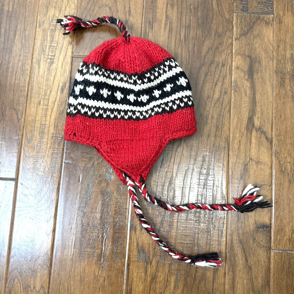 HAT NEPAL Handmade Knit Lined Wool Headwear Earflap Apres Ski Tassel Snow Beanie